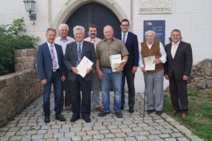 Landrat ehrt Feldgeschworene