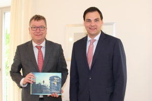 Präsident des Verwaltungsgerichts Regensburg stellt sich in Freyung vor