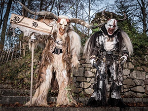 Flyer/Grafik zum Event: Perchtentanz im Glasparadies am Fr., 27.12.2019 ab 12:00 Uhr