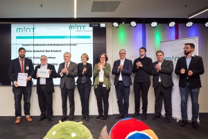 Realschule Grafenau erneut als »MINT-freundliche Schule« ausgezeichnet