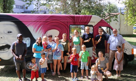 Oberbürgermeister Jürgen Dupper besucht das Spielmobil