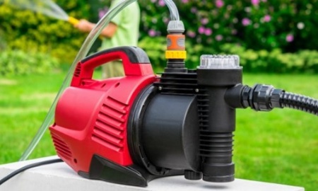 IBC-Pumpen, Gartenpumpen & Tauchpumpen: In diesen Szenarien werden sie zu nützlichen Helfern
