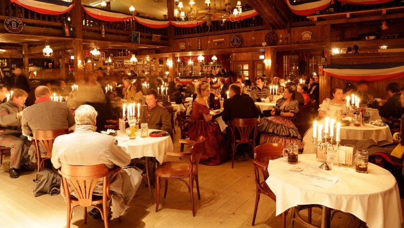 Flyer/Grafik zum Event: Ball der Uniformierten am Fr., 26.09.2025 ab 10:00 Uhr