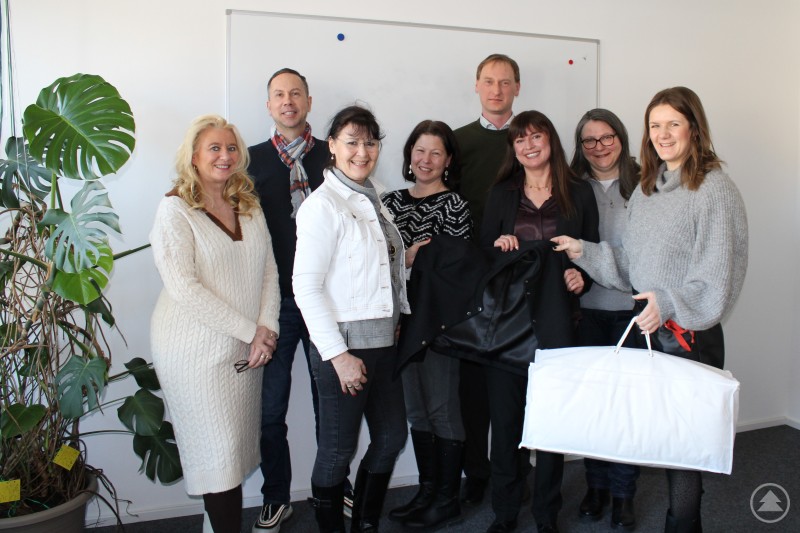 von links: Doris Kluge, Christian L., Eva-Maria Kelch, Sandra Cucek, Stephan Weikelsdorfer, Lena Kerscher, Ursula Sendlinger, Tanja Ohrhallinger Besuch_des_Caritatsverbands.JPG