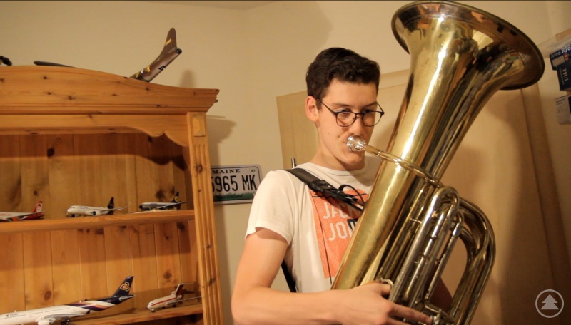 Alexander Laudi (10a) an der Tuba