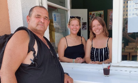 „Küche ohne Dach“ bei der Bahnhofsmission Passau