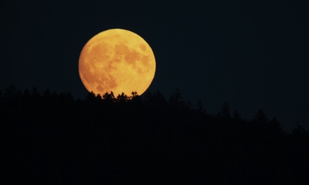 Septembervollmond über´m Bayerwald