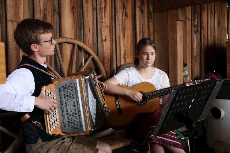 Flyer/Grafik zum Event: Konzertreihe Klingende Juwele 2024 am So., 24.03.2024 von 19:00 bis 20:30 Uhr