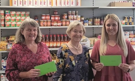 Je 1000 Euro für die Tafel und Frauenhaus