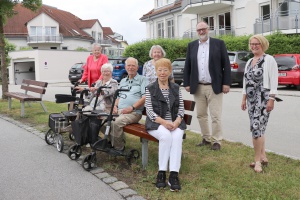 Zusätzliche Sitzbänke in der Paula-Deppe-Straße