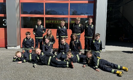 Flammenstrolche im Einsatz