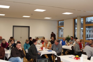 Landrat Gruber unterstützt ehrenamtliche Arbeit der Seniorenclubs