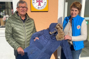 Winterjacken für die Bahnhofsmission