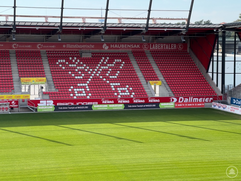 WAIDLER.JOBS Bandenwerbung im Jahnstadion