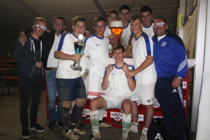 Gut 100 Tore, 46 Spiele, 450 Fußballer und Fans beim 1. Penzkofer-Zeltcup