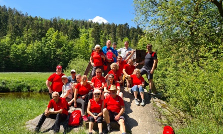 Dahoam unterwegs – Gelungener Start der diesjährigen „roten Rucksack-Tour“