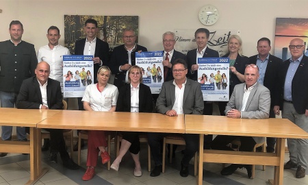 Ausbildung macht Zukunft 2022 setzt Akzente im Pflegebereich