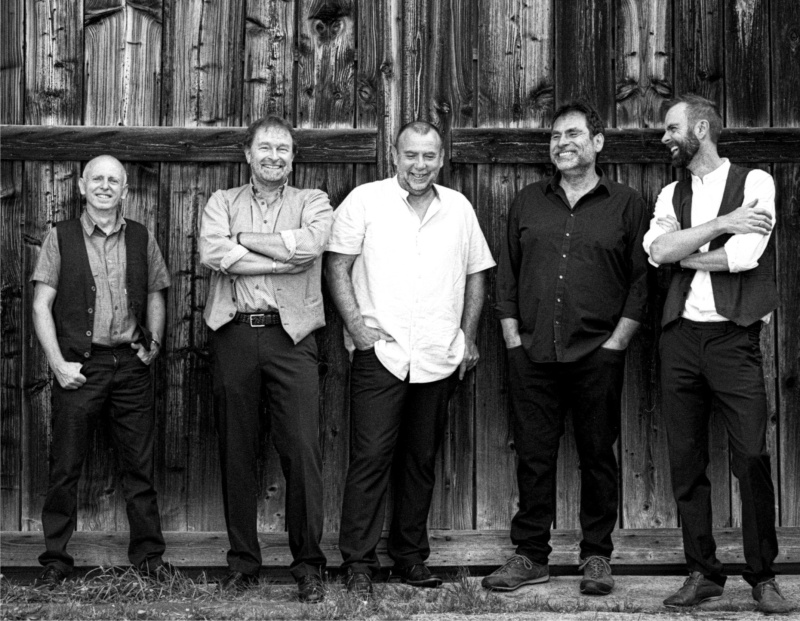 Flyer/Grafik zum Event: Landluft "Oiss bleibt anders" am Fr., 05.05.2023 ab 20:00 Uhr