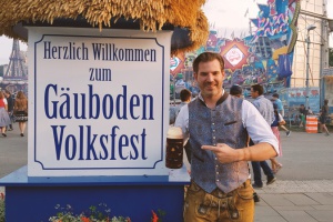 1. Bayerische Goaß-Maß-Königin