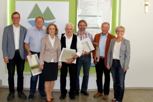 Landrätin zeichnet langjährige Feldgeschworene aus