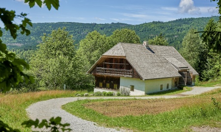 Eiermarkt – Kitsch und Kunst rund ums Ei