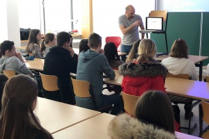 Karriere in FRG - Regionalmanagement organisiert Berufsinformationstag für Gymnasien