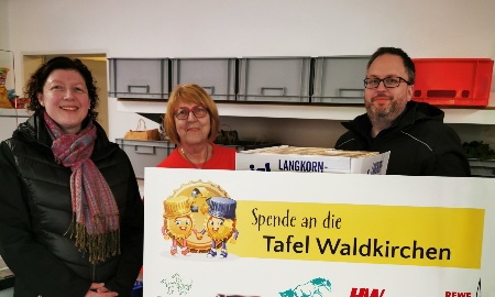 Mit Kronkorken Gutes tun: 400 Euro f&uuml;r die Tafel Waldkirchen