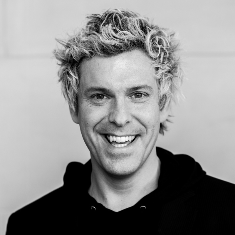 Flyer/Grafik zum Event: Sascha Grammel - Fast Fertig! LIVE in Deggendorf am Mo., 22.06.2020 von 20:00 bis 23:00 Uhr