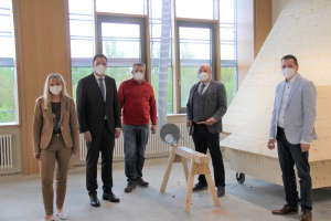 „Waldkirchen als Zentrum der bayerischen Dachdeckerausbildung gestärkt“