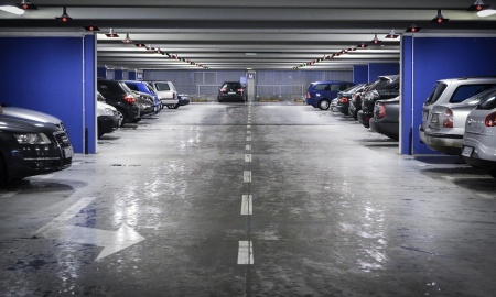 Sicher und stressfrei parken am Flughafen: die besten Tipps