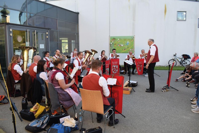 Flyer/Grafik zum Event: Konzert mit der Blaskapelle Frauenau am Mi., 15.04.2026 von 19:00 bis 21:00 Uhr