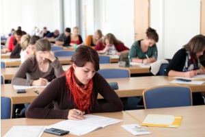 IHK-Abschlussprüfungen starten