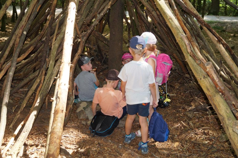 Flyer/Grafik zum Event: Zurück in die Steinzeit am Mo., 12.08.2024 - Mo., 02.09.2024 von 11:00 bis 14:00 Uhr