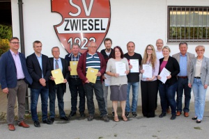 Ausgezeichnete Funktionäre beim SV 22
