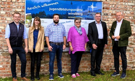 Vernetzung und Förderung im Fokus: Landrat Laumer zu Besuch in Windberg