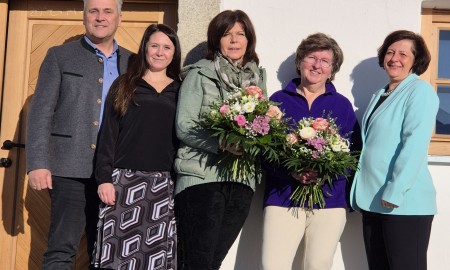 Zenting verabschiedet Lydia Fuchs und begr&uuml;&szlig;t Brigitte Grantner