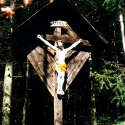 Kreuz am Waldrand in Harretsreuth