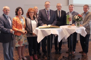 Stadtrat besucht Zentrale der ZF Friedrichshafen AG