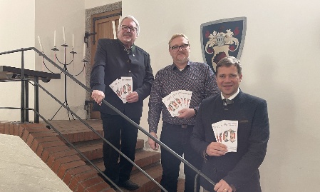 Bezirkstagspräsident würdigt Agnes Bernauer Festspiele