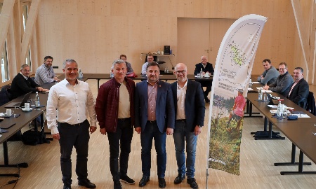 Einstimmig gewählt.