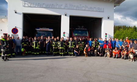 Einsatzkräfte trainieren am Fuße des Dreisessel
