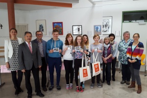 Die Schüler der Paul-Friedl-Mittelschule testen ihr Wissen zu HIV