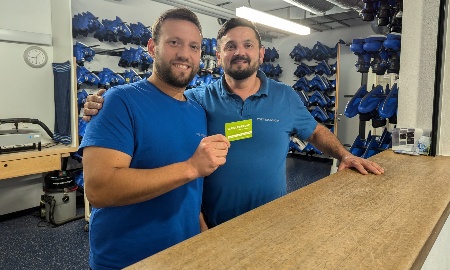 Eislaufen in Deggendorf: Im Eisstadion bleibt's ein zeitloser Spaß