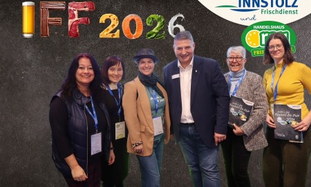 Steuerungsgruppe FairTrade besucht IFF in Deggendorf