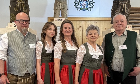 30 Jahre Freund Trachten Manufaktur: Tradition, Handwerk und Emotionen in Grafenau