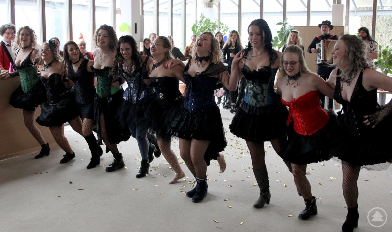 Die Gardemädchen zeigten ihr Können.