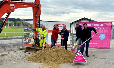Baustart für Glasfasernetz in Aidenbach