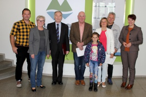 Drei Einbürgerungen im Landratsamt Regen