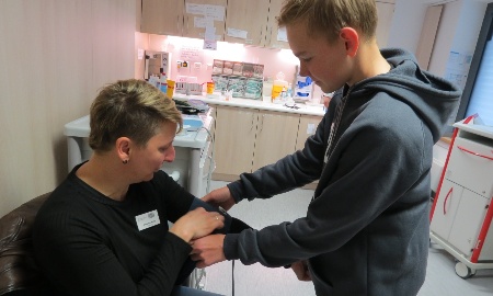 Berufswunsch Pflegefachmann – Sebastian beim Boys Day