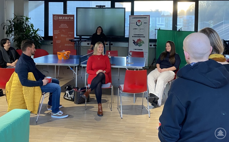 Viele Jungunternehmer und Jungunternehmerinnen haben am Wochenende beim  StartUp Boost die Chance genutzt, sich von fachkundigen Personen rund um  Gründungsthemen beraten zu lassen und sich zu vernetzen.